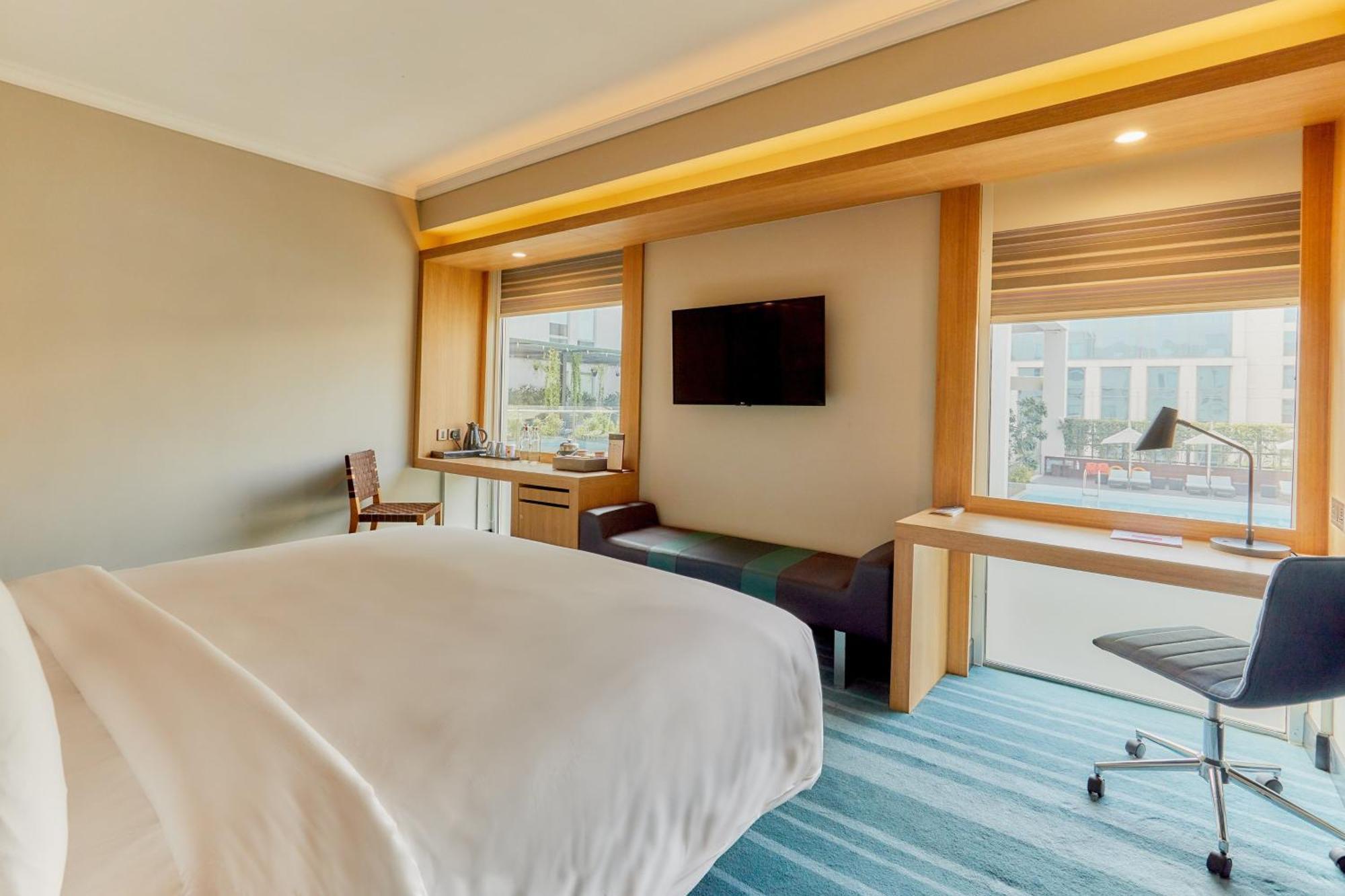 Aloft New Delhi Aerocity Exterior foto Deluxe Room